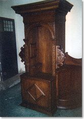 Antico confessionale